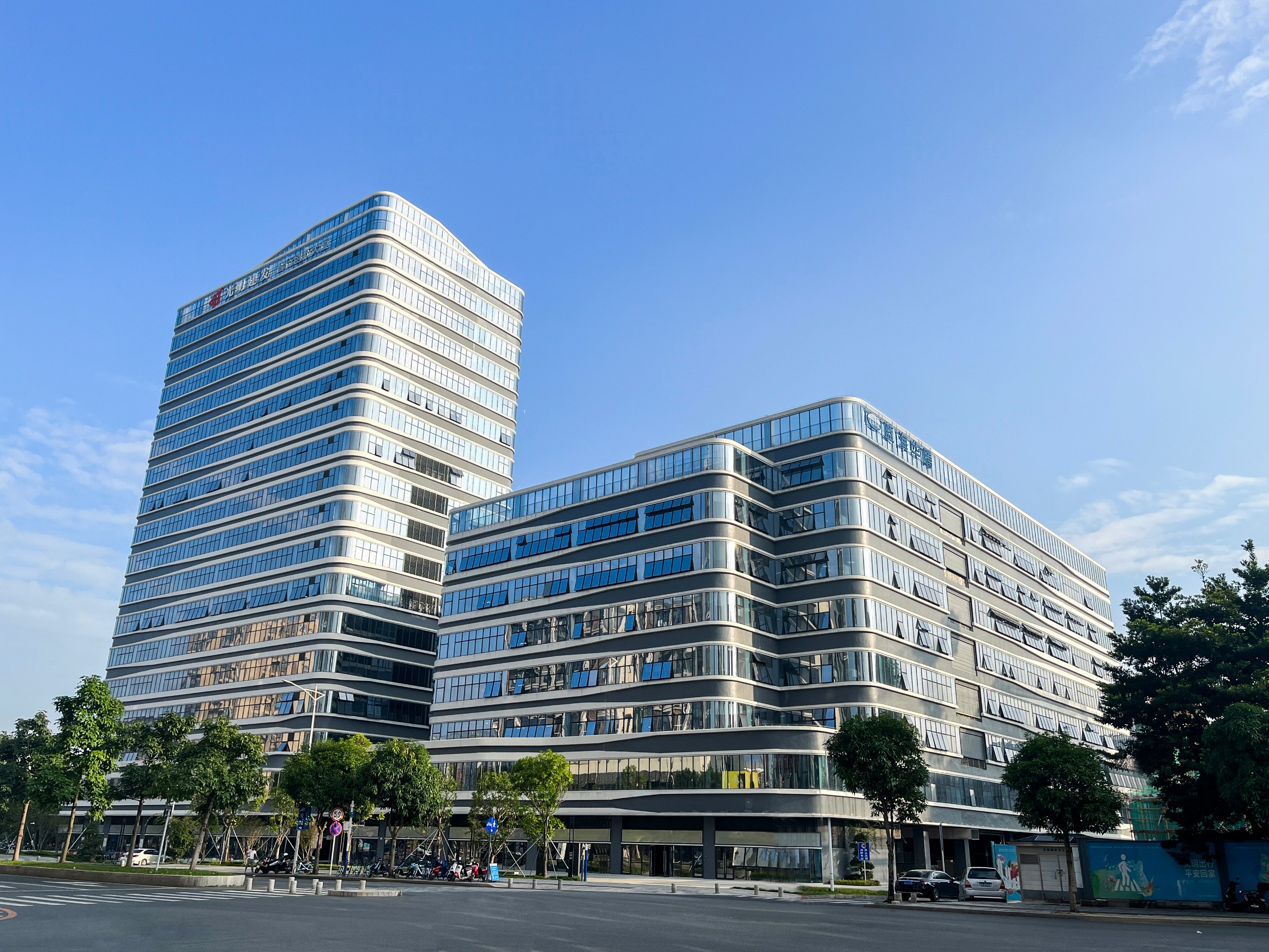 聚焦1xbet：低空经济及新能源领域建设获地方政府深度关注与支持！